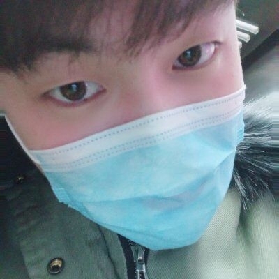 大学生的第一张照片--太原认干亲服务网